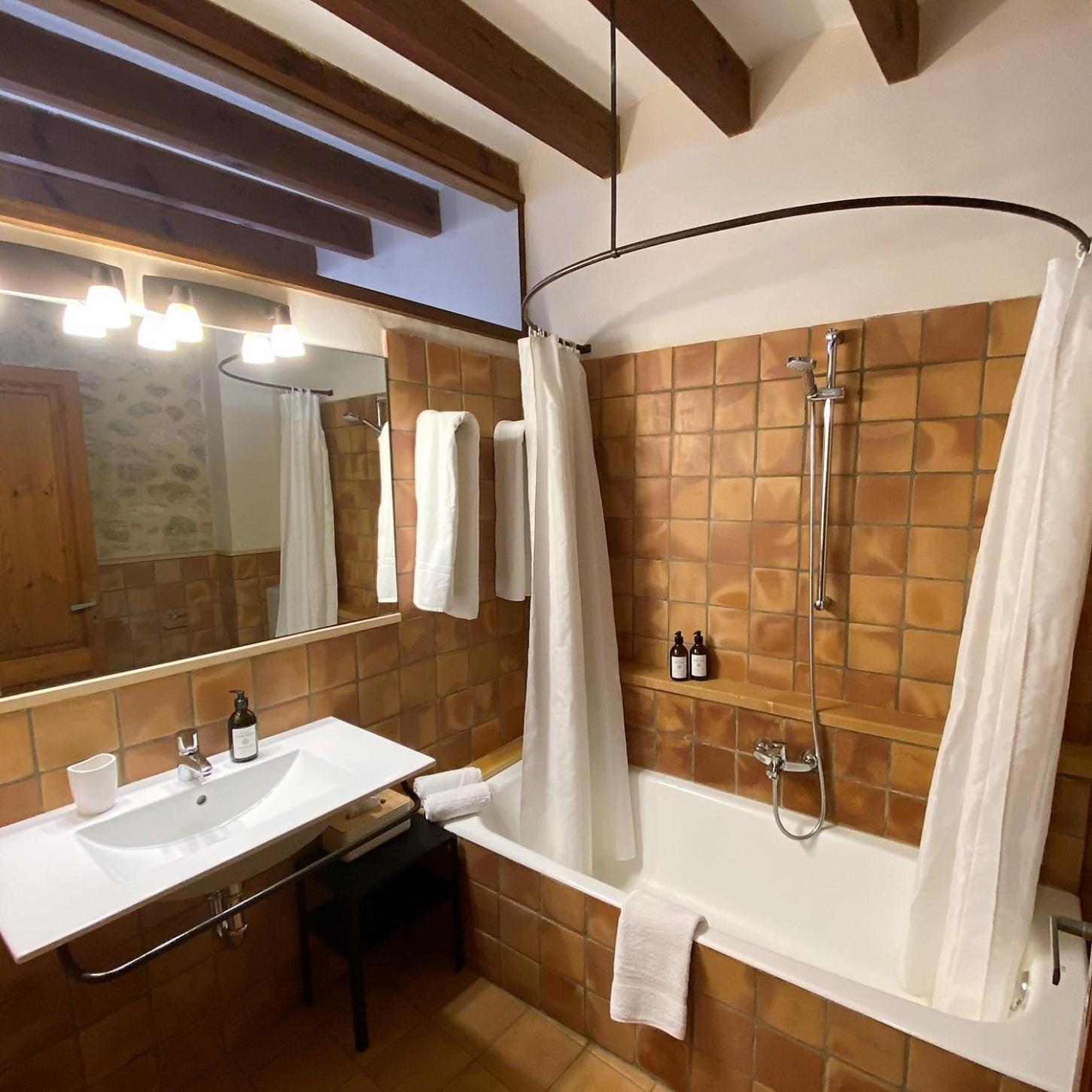 Vista De La Vila - Turismo De Interior. Llubí Quarto foto